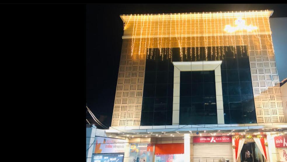 Hotel Royal Palace Hapur Ngoại thất bức ảnh