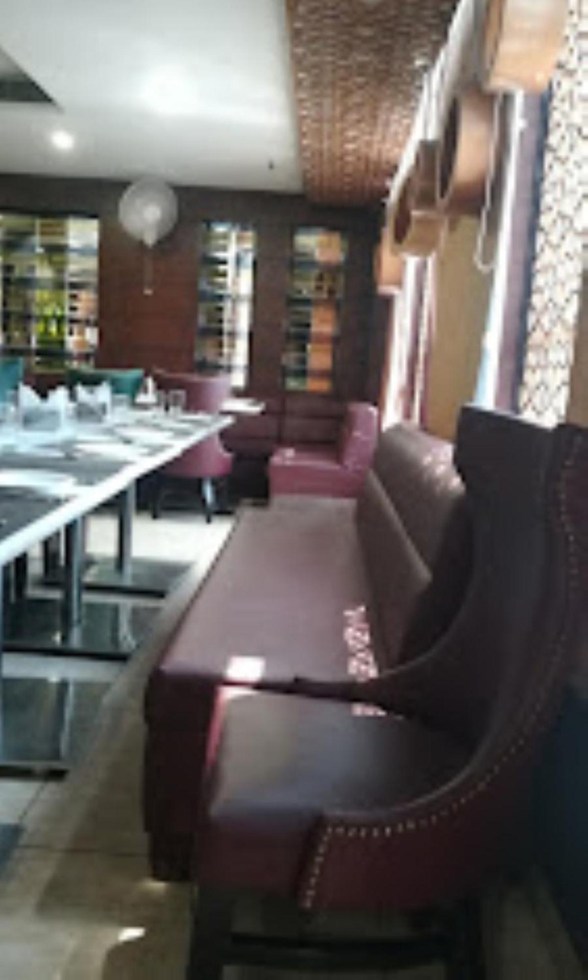 Hotel Royal Palace Hapur Ngoại thất bức ảnh