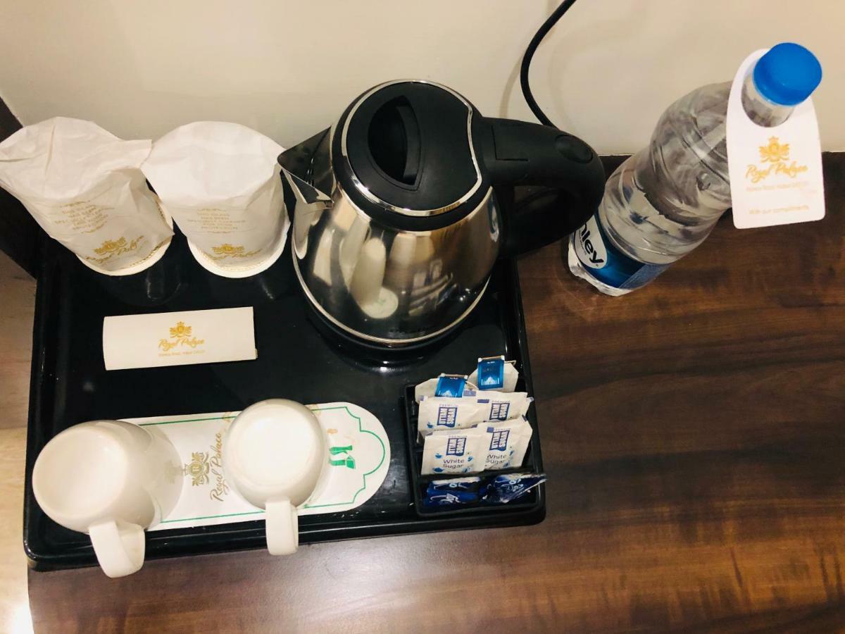 Hotel Royal Palace Hapur Ngoại thất bức ảnh