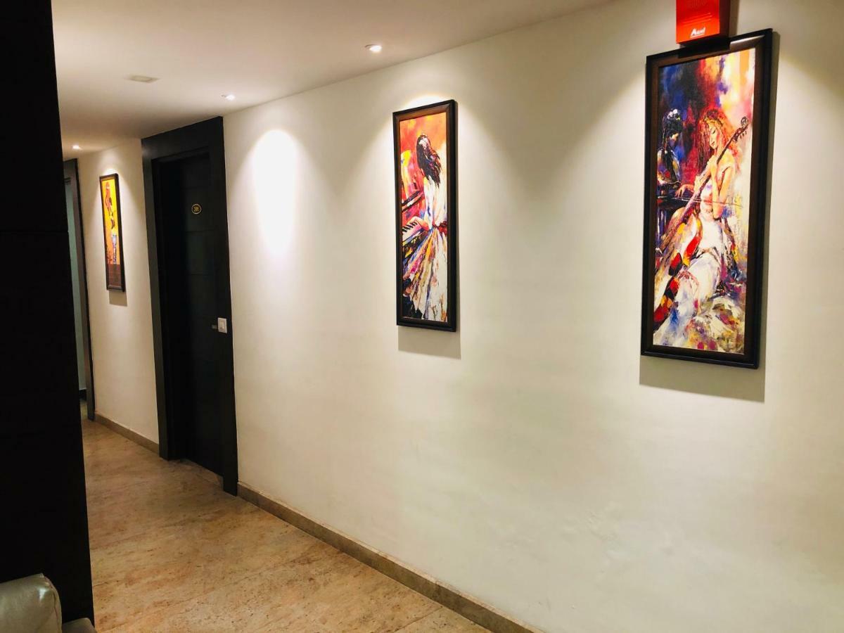 Hotel Royal Palace Hapur Ngoại thất bức ảnh